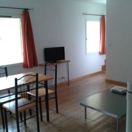 Le Bon Air Est Dans Le Pre Apartment Champagnac  ภายนอก รูปภาพ