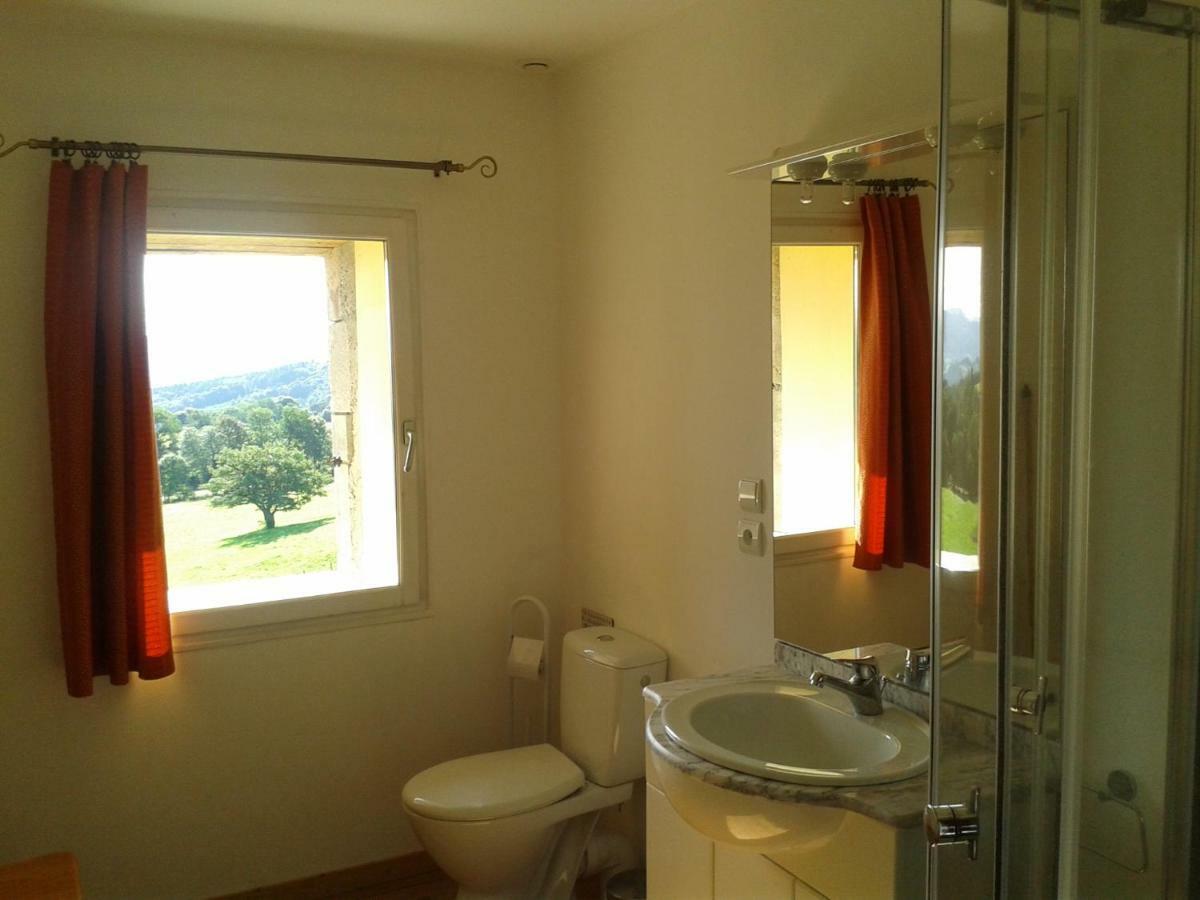 Le Bon Air Est Dans Le Pre Apartment Champagnac  ภายนอก รูปภาพ