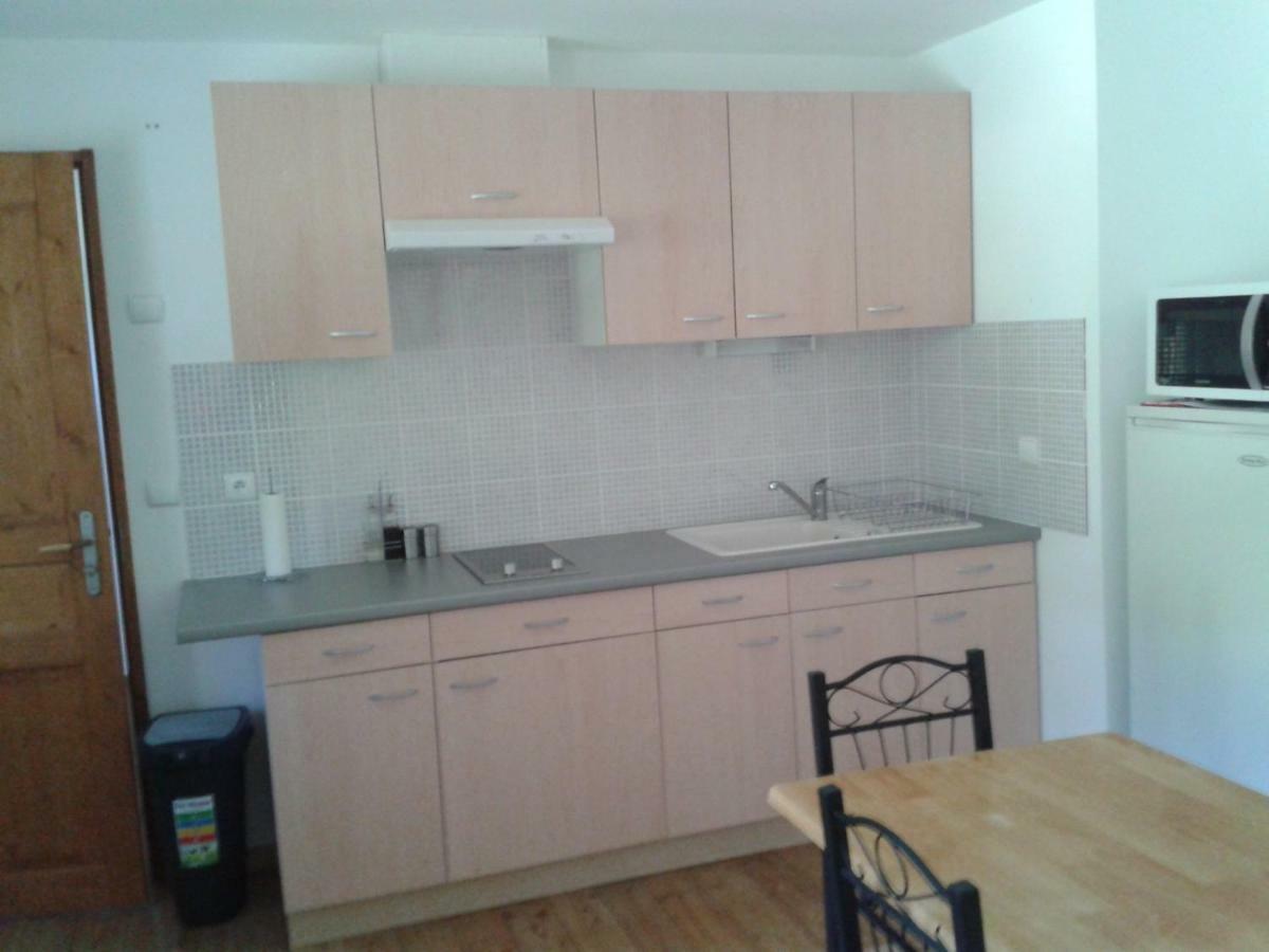 Le Bon Air Est Dans Le Pre Apartment Champagnac  ห้อง รูปภาพ